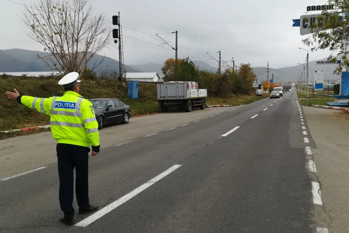 Acţiune pentru creşterea siguranţei rutiere, la Cugir