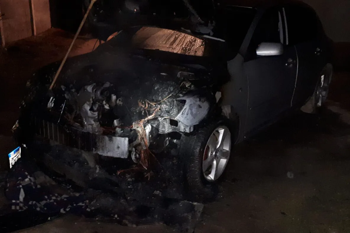 Un autoturism a luat foc pe strada Francesca din Alba Iulia