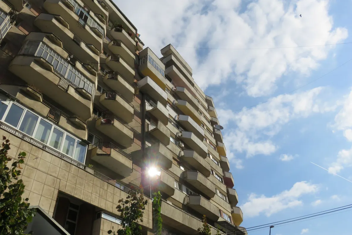 Fonduri pentru reabilitarea energetică a 13 blocuri din Alba Iulia
