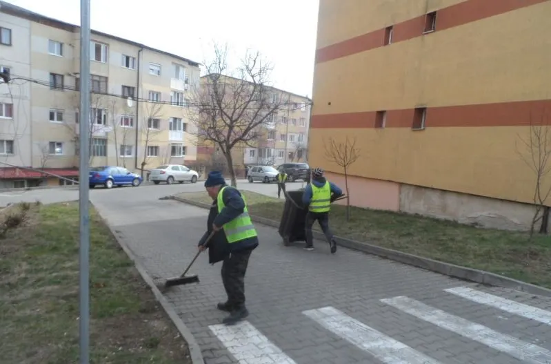 În Alba Iulia continuă curățenia de primăvară