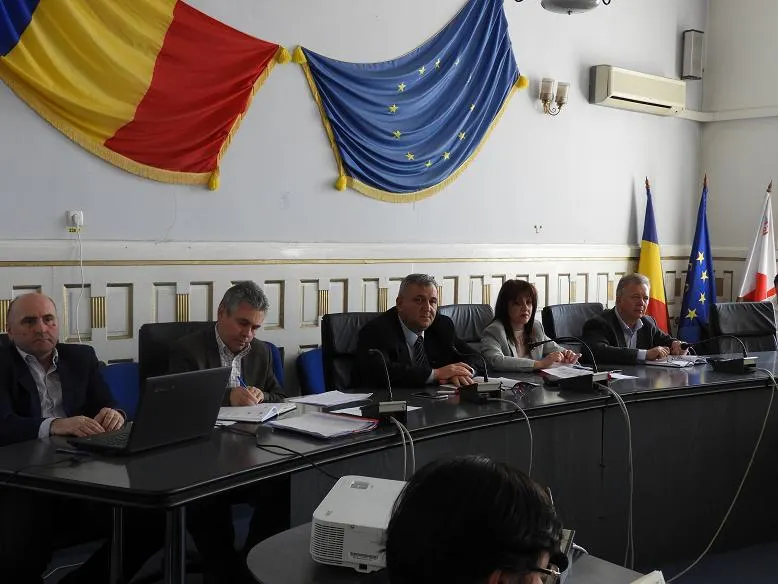 Prefectul Dănuț Emil Hălălai se întâlnește cu primarii din zona Alba Iulia