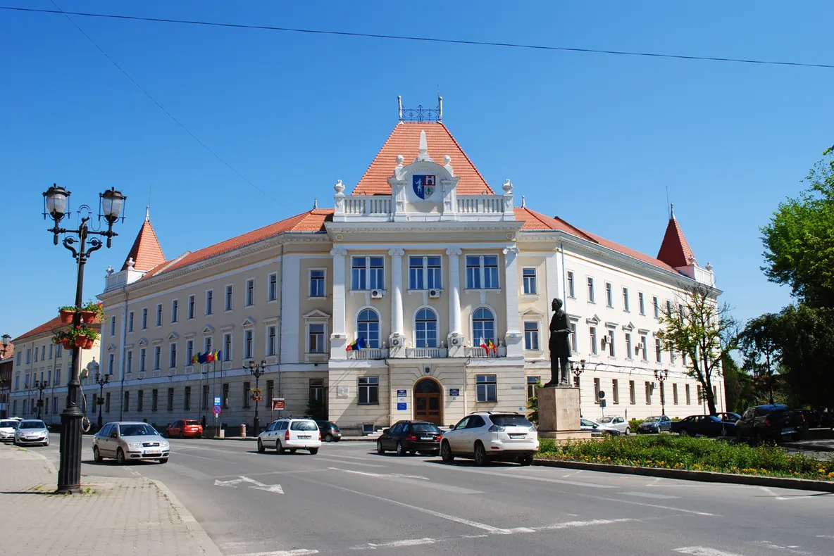 Război deschis între Primăria Alba Iulia și Instituția Prefectului