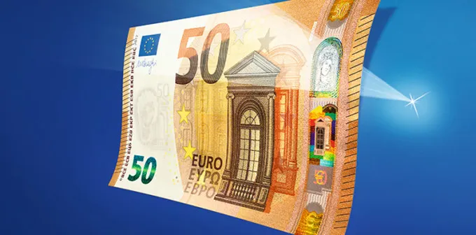Analiză economică : Ușoară scădere a euro