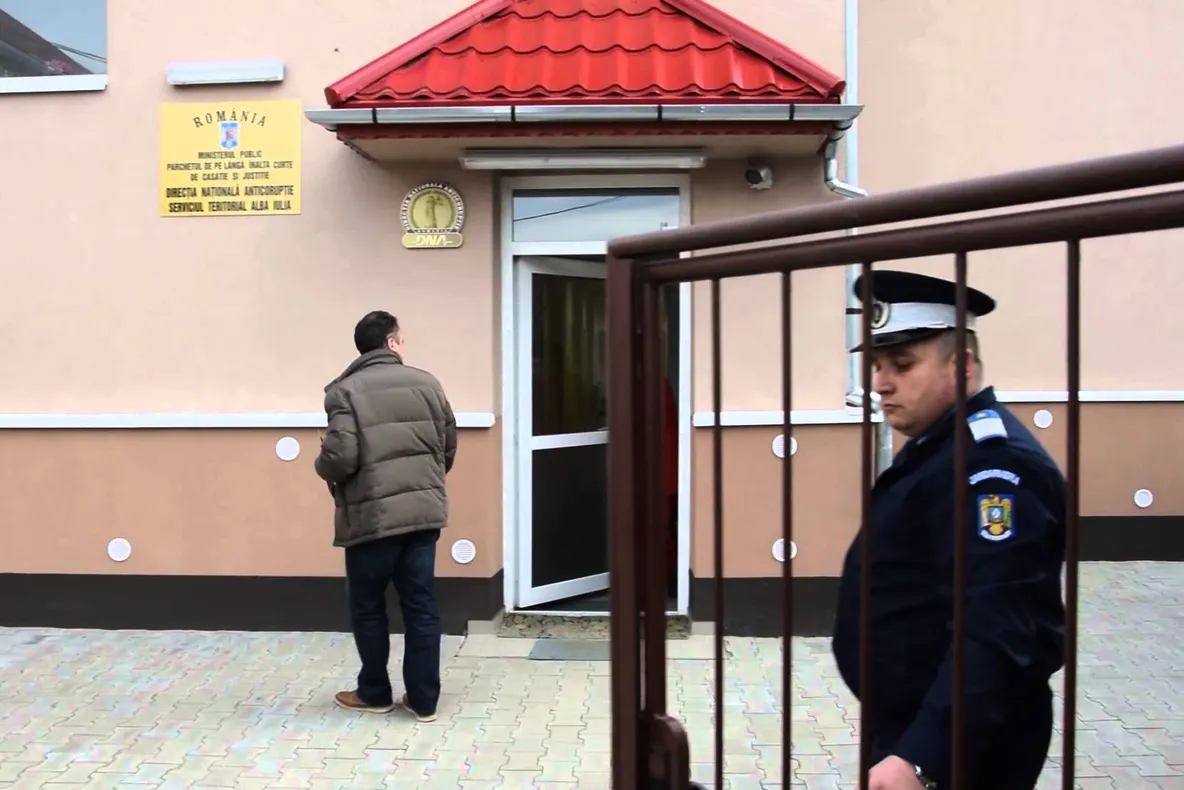 Dacă la DNA Ploiești infracțiunile se fabricau, în inima Ardealului acestea se curățau. Semne de întrebare asupra mai multor dosare CLASATE de DNA Alba.