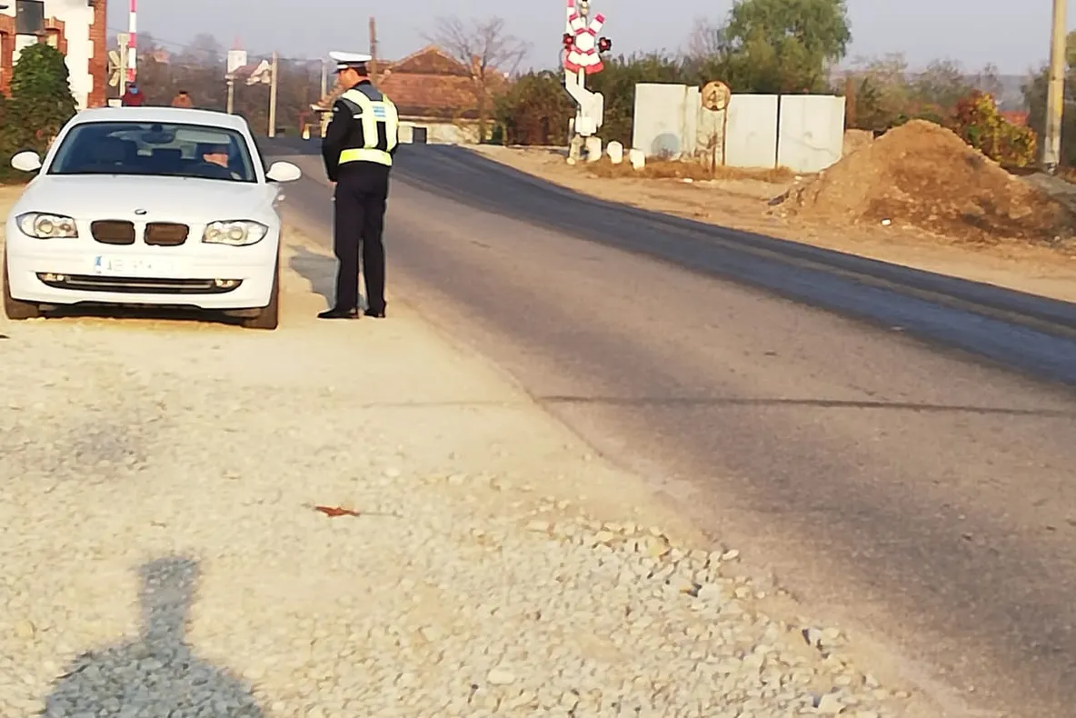 Acţiune a Poliţiei Alba la trecerile de cale ferată
