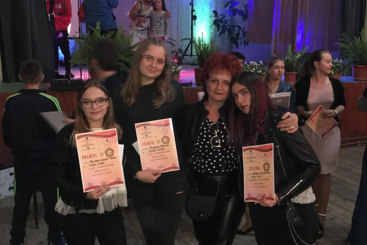 Noi premii obținute de cursanții Școlii de Arte și Meșteșuguri din județul Alba