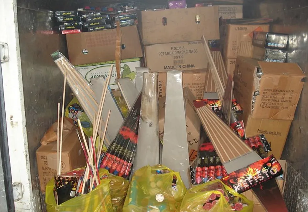 Primele confiscări de obiecte pirotehnice
