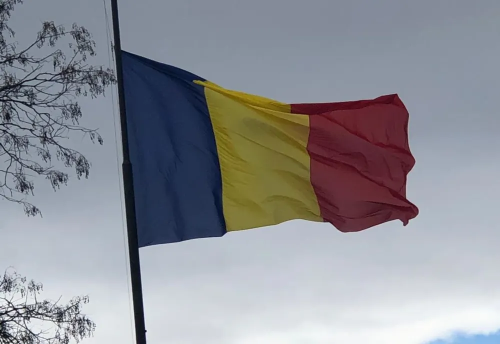 Ceremonii militare și depuneri de coroane dedicate Zilei Naționale la Alba Iulia