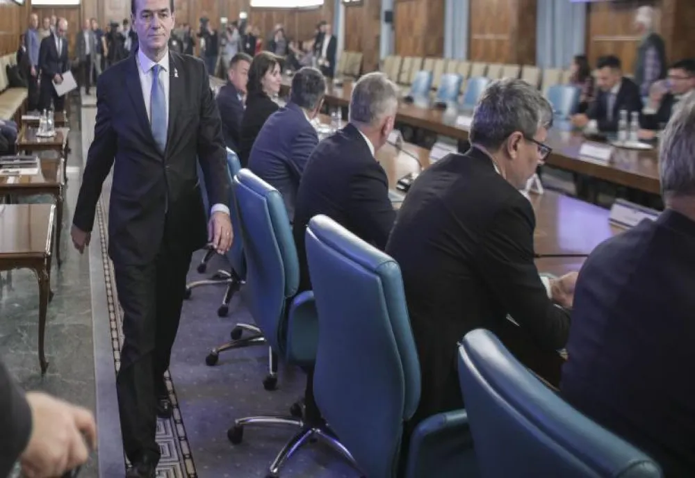  L. Orban anunţă curăţenia în ministere: Aștept să fac febră musculară de la semnat decizii de demitere 