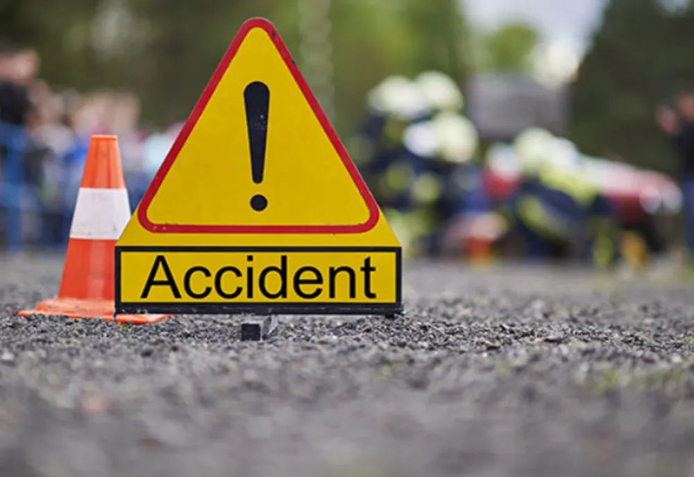 Nu s-a asigurat la intrarea în sensul giratoriu și a provocat un accident