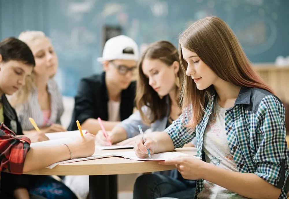 Competențele dobândite de liceeni, insuficient corelate cu nevoile reale ale angajatorilor