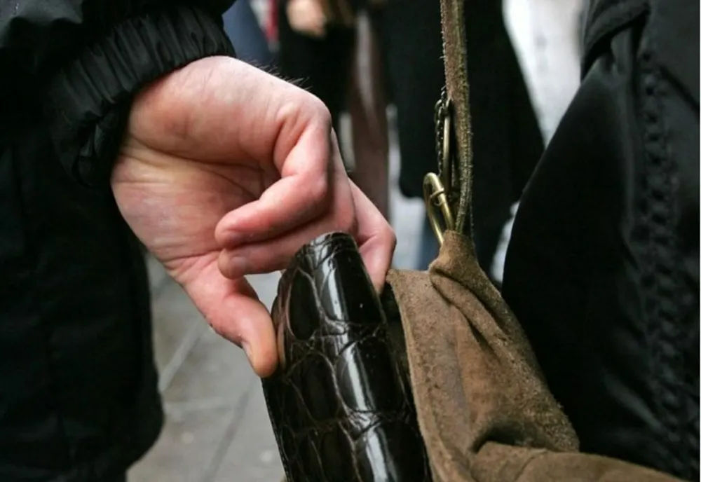 Arestați pentru furt! Ce vârste au infractorii
