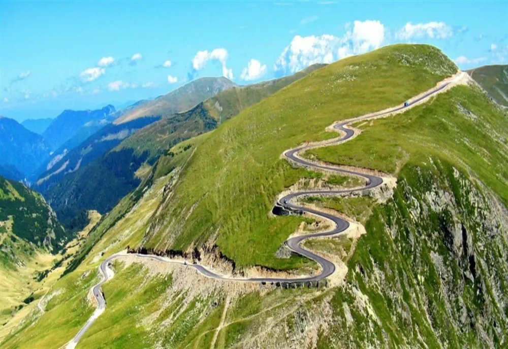 Transalpina rămâne deschisă în timpul iernii pe tronsonul dintre judeţele Alba și Vâlcea