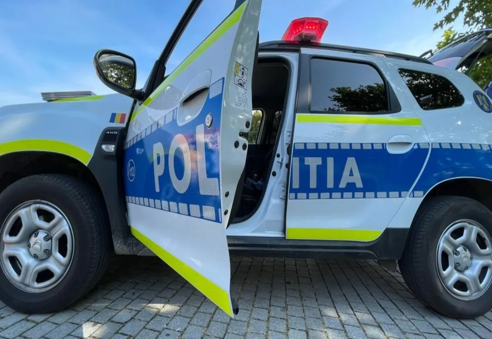 Bătaie într-un microbuz, între două femei!