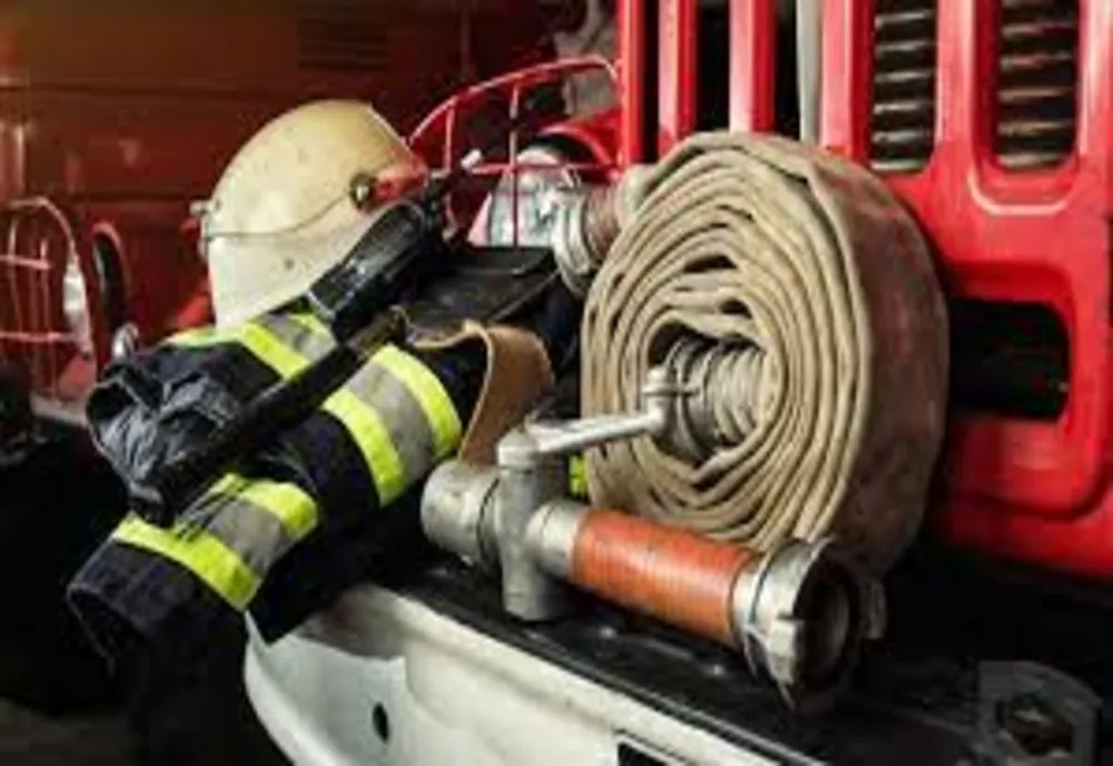 Incendiu într-un spațiu comercial din Alba