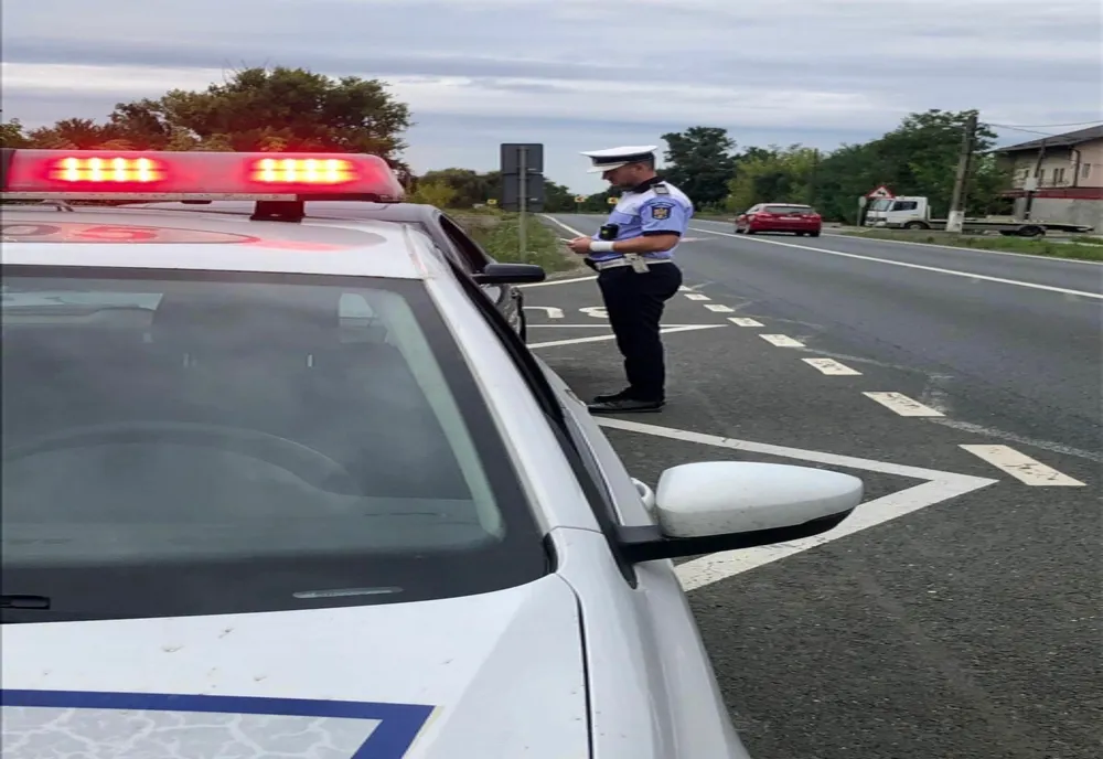 Patru șoferi au rămas fără permise și alți 17 depistați cu viteză peste limita legală