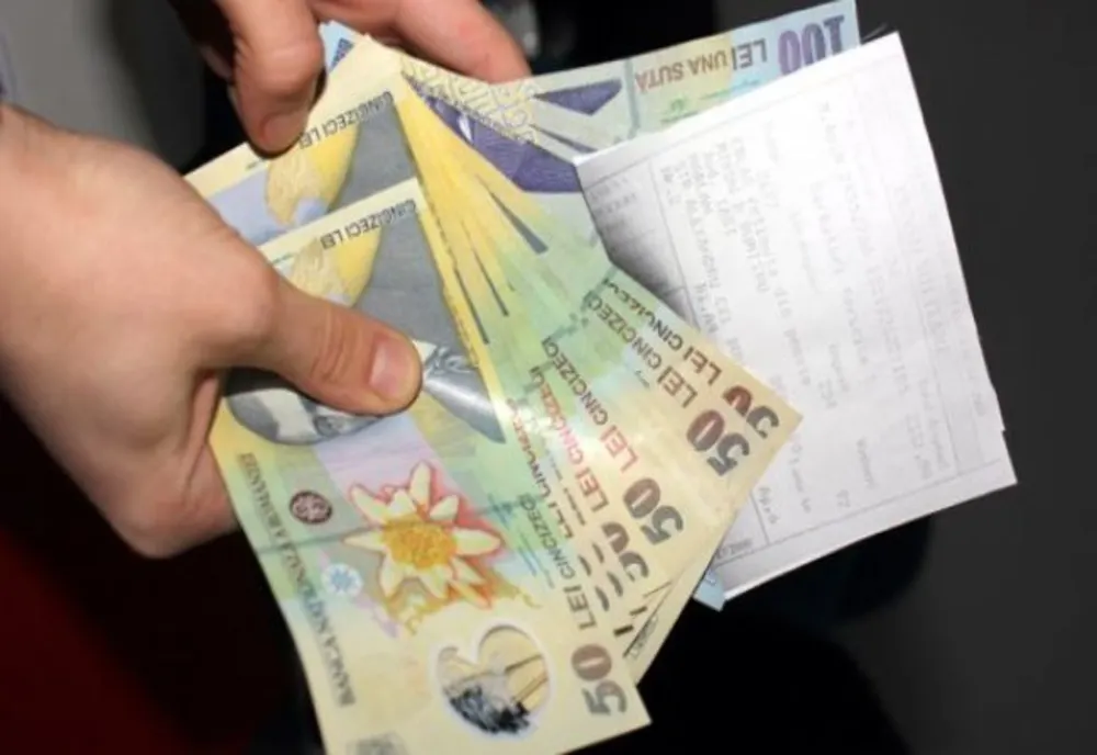 E oficial: când vor intra pensiile pe carduri în județul Alba
