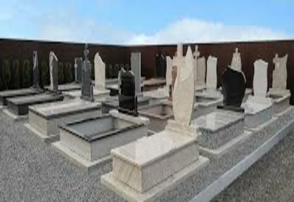 Țeapă cu monumente funerare
