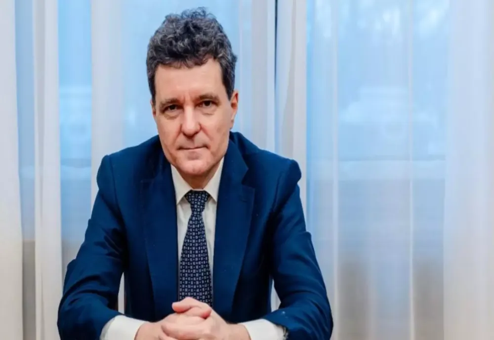 Nicușor Dan a ajuns la Washington pentru reuniunea Consiliului Păcii, unde participă ca observator