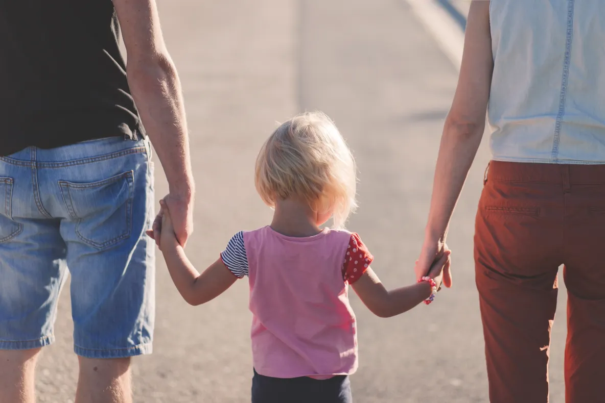 Traiul decent în România costă 11.668 de lei pe lună pentru o familie cu doi copii