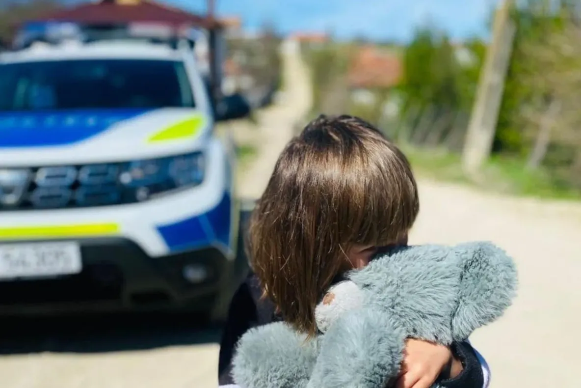 Anchetă la Alba Iulia după ce patru copii au fost obligați să cerșească