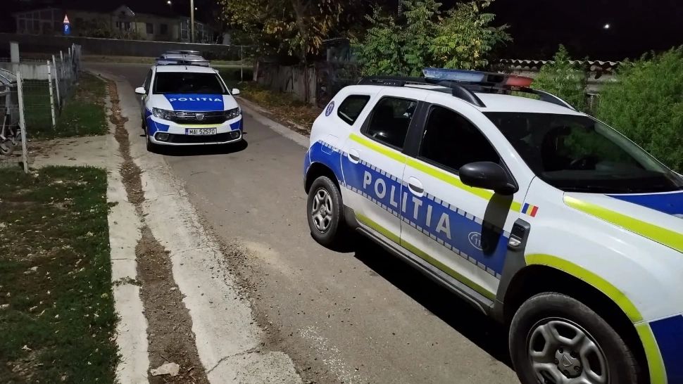 Polițist din Medgidia, anchetat pentru viol și pornografie infantilă. Ar fi avut o relație cu o minoră