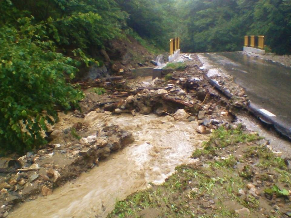 Cod galben de inundații la munte