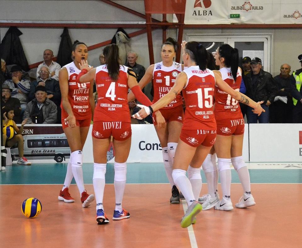 Prima semifinală românească din Cupa CEV