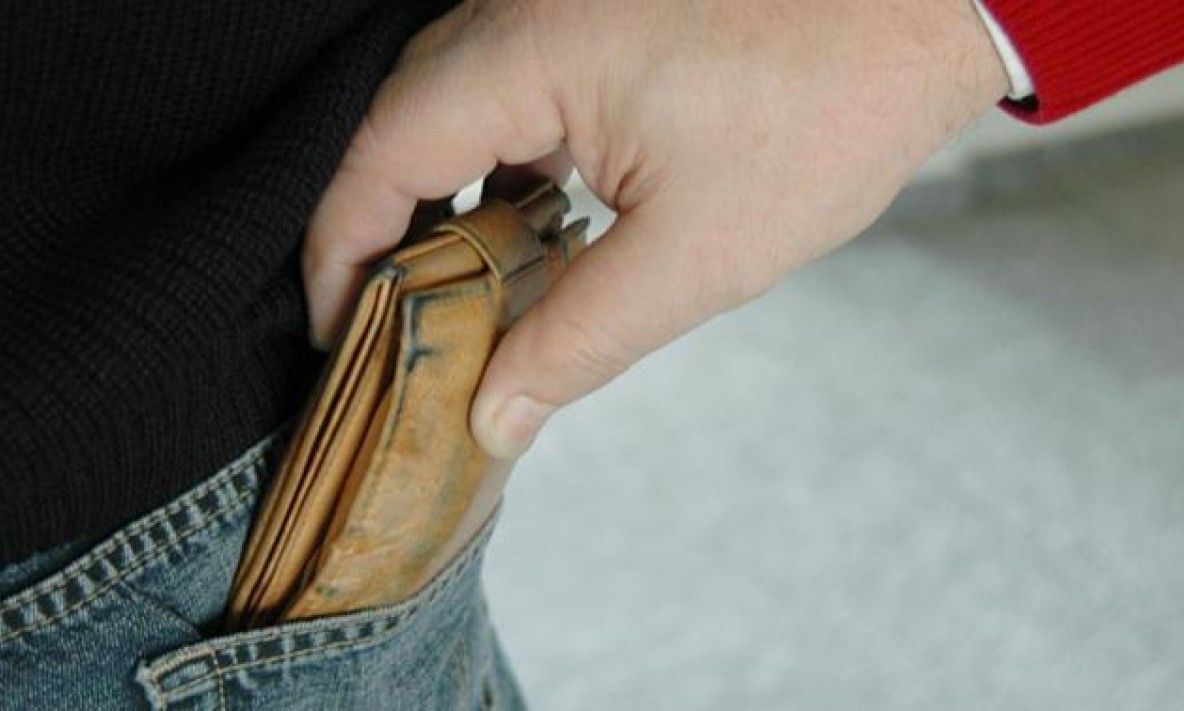 Femeie din Abrud cercetată pentru furt