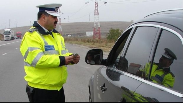 Tânăr din Ohaba prins conducând fără permis