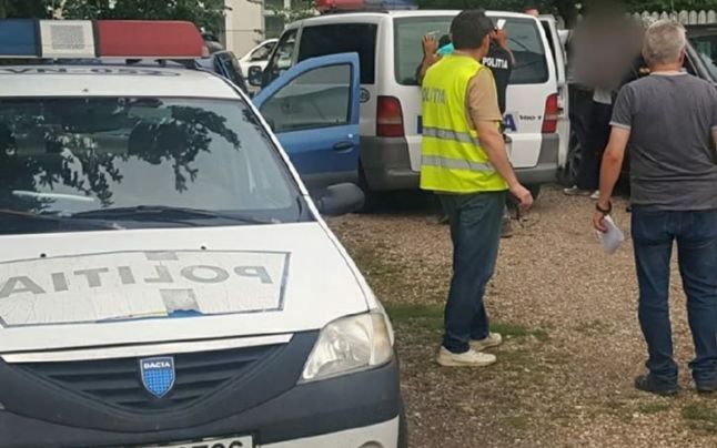 Reținuți de poliție pentru că au bătut proprietarii unui teren pe care pășunau ilegal