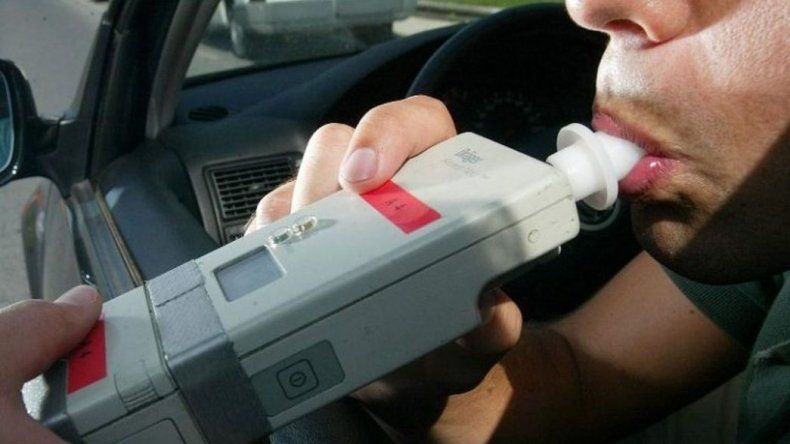 Aiudean depistat sub influenţa băuturilor alcoolice