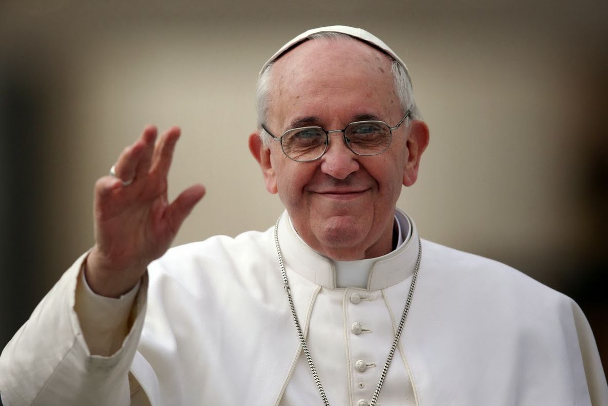 Programul Religios - Cultural organizat  pe CÂMPIA LIBERTĂŢII cu prilejul vizitei Sanctității Sale Papa Francisc la Blaj