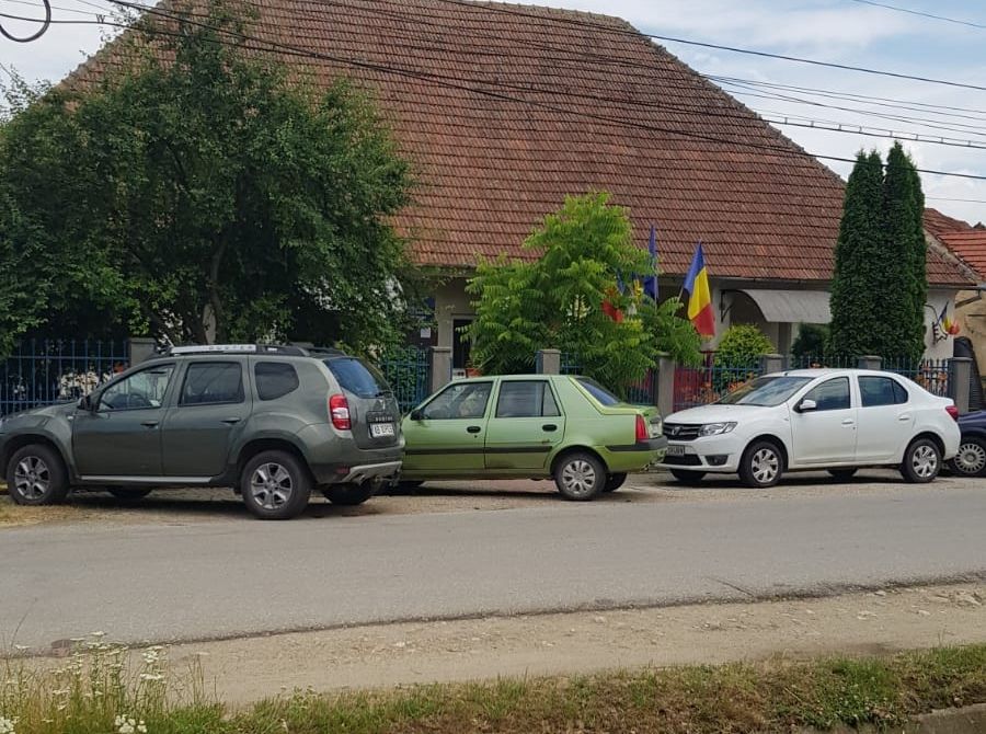 Percheziții la sediul Primăriei Șibot și la domiciliile a 4 funcționari