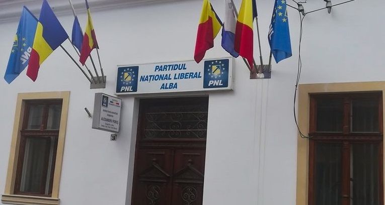 TENSIUNI ÎN PNL ALBA : 150 de liberali amenință cu DEMISIA