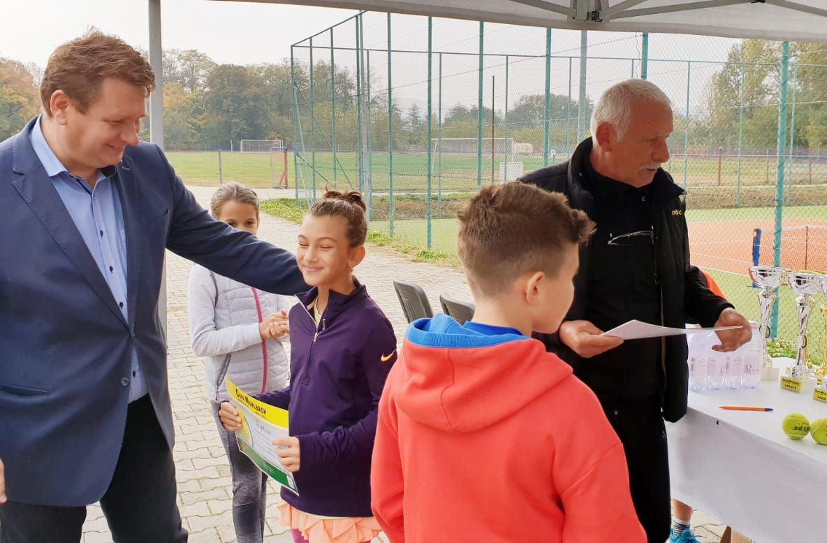 Municipiul Sebeș a depus proiectele pentru construirea a două baze sportive