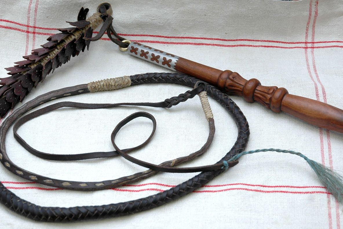 Bărbat din Stremț reținut după ce și-a agresat fiicele minore