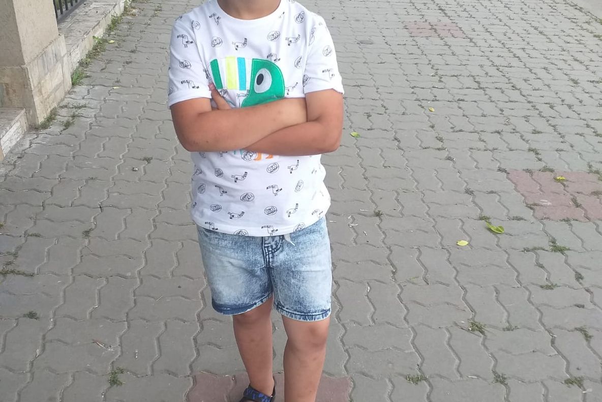 UPDATE : Băiatul dispărut a fost găsit în apropierea unei terase din Alba Iulia