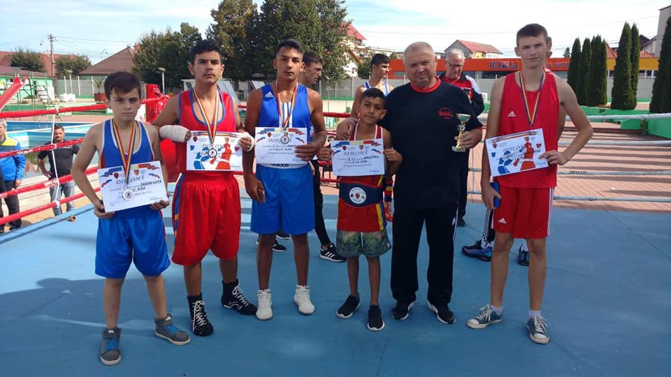 Boxerii CS Unirea au obținut 5 medalii la ”Centura Păltiniș”