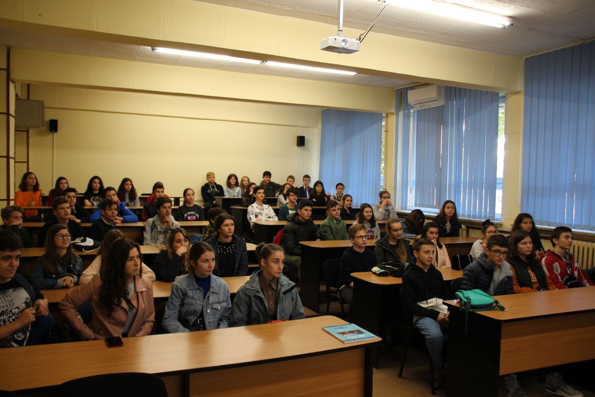 Peste 200 de mici matematicieni din judeţul Alba, prezenţi la Concursul de matematică „ArhimatematicuS”