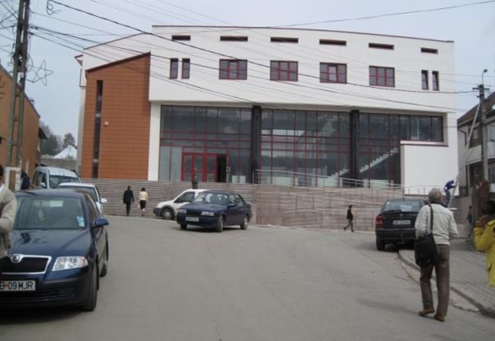 La Câmpeni, un magistrat, încurajează șoferii să circule fără polița RCA. Acesta a anulat amenda primită de un polițist care circula fără asigurarea obligatorie