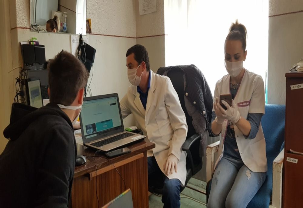 DSP Alba implementează, în premieră în județ, consultații prin tele-medicină: proiect-pilot în comuna Bucium din Munții Apuseni 