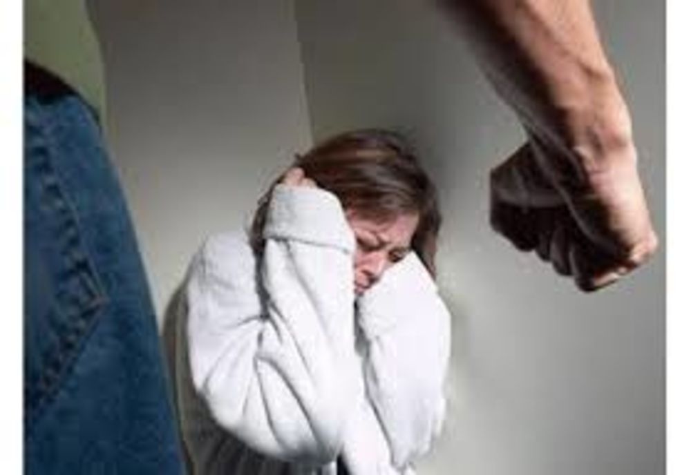 O ceartă între iubiți s-a încheiat cu un dosar penal