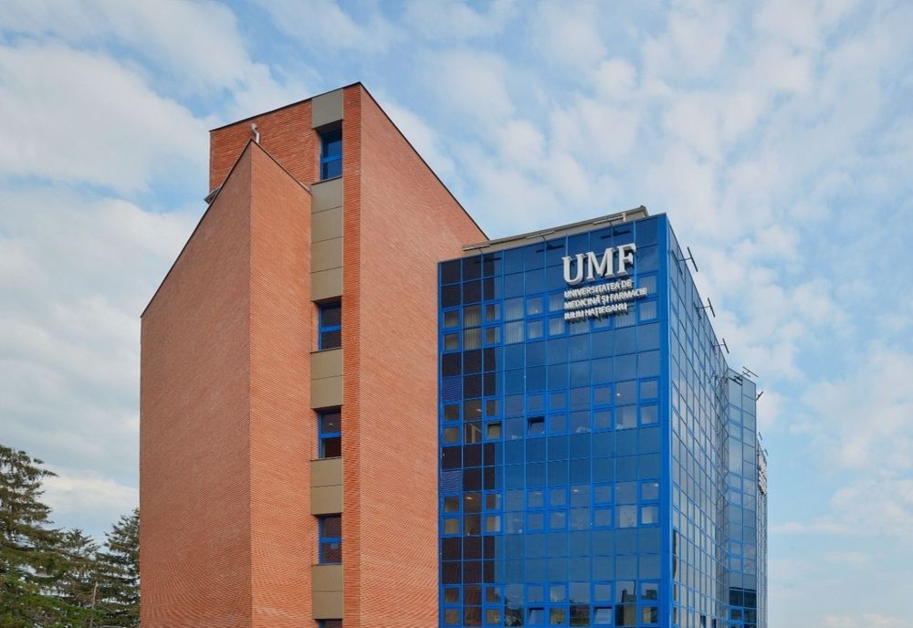 Probleme la UMF Cluj! Zeci de studenţi au obţinut diplome fără a participa la cursuri