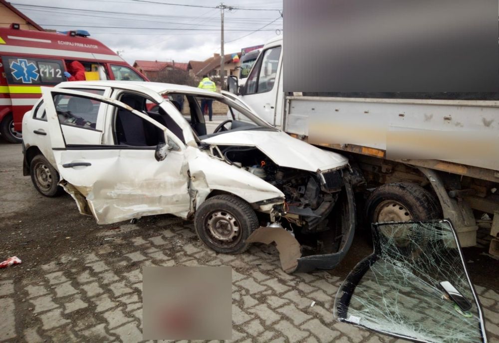 FOTO | Grav accident în Gilău! A fost solicitat elicopterul SMURD