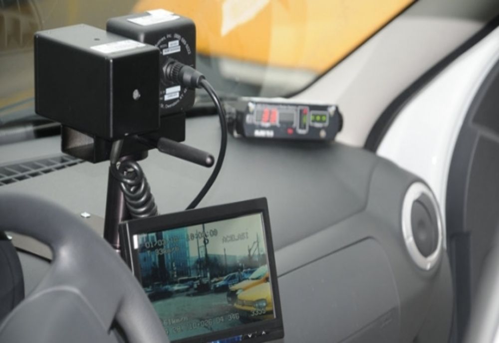 471 de șoferi  grăbiți au fost depistați de polițiști. 48 dintre ei au rămas pietoni