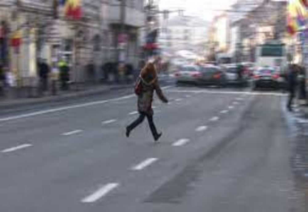 19 pietoni amendați în Aiud