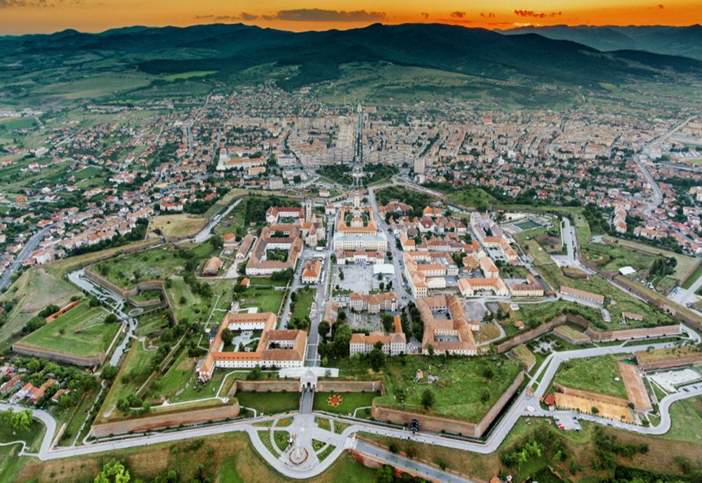 Alba Iulia a primit, pentru 2021, de la Consiliul Județean jumătate din bugetul primit în  2020 