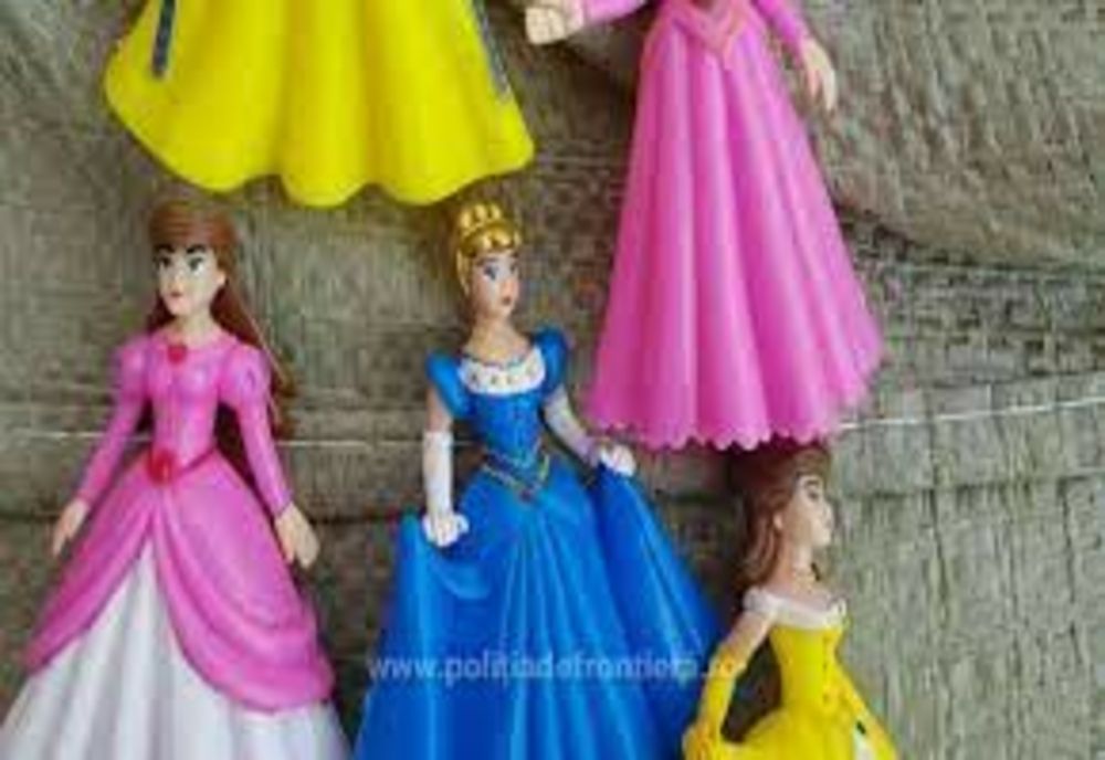 Percheziții în Alba Iulia la comercianții de jucării