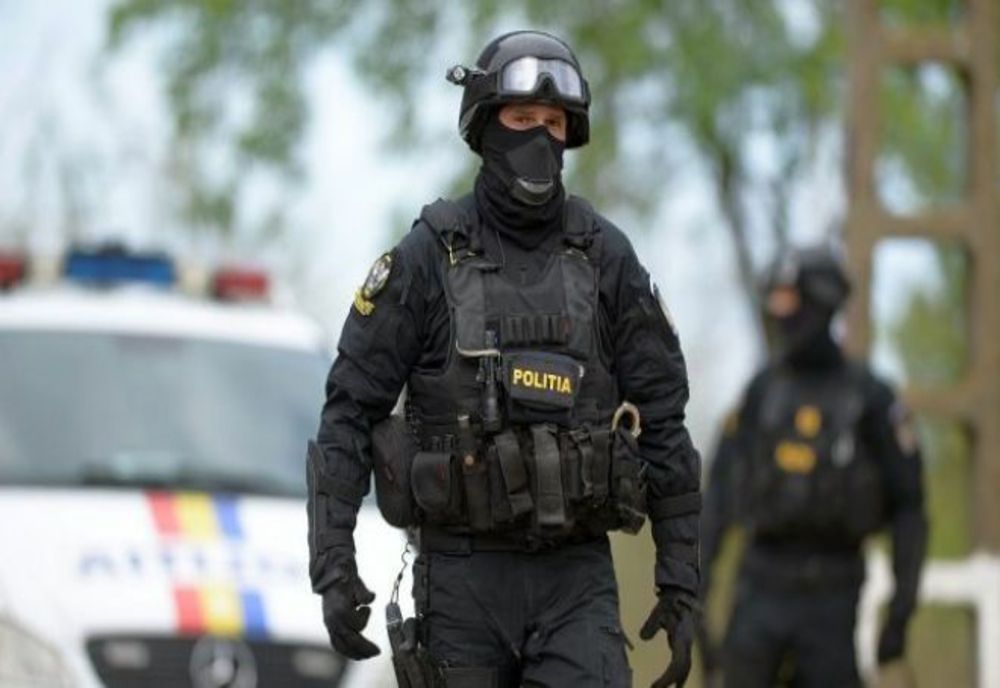 Percheziții de amploare în Alba! Un bărbat a fost reținut